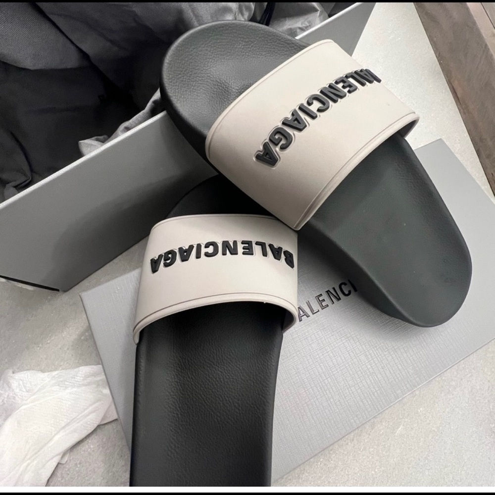 Balenciaga Rubber Pool Slides